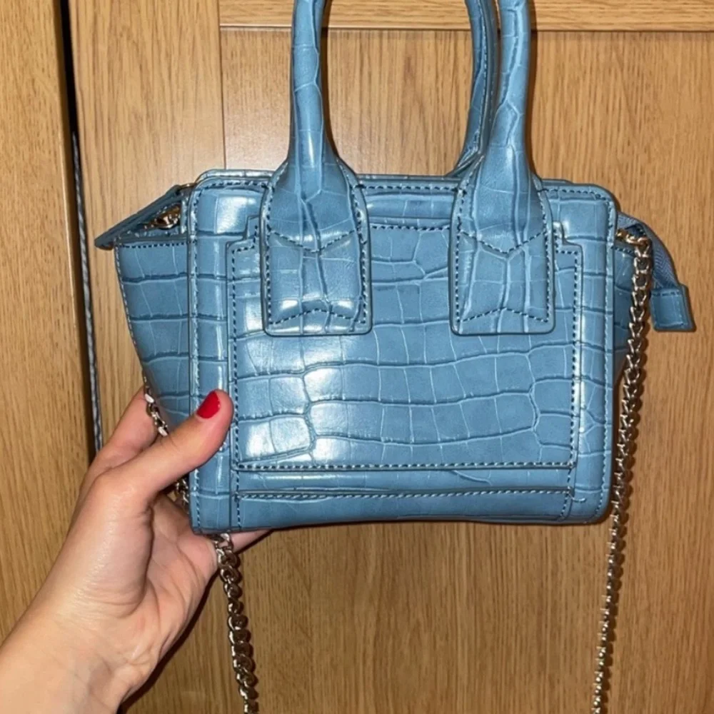 Blue Croc Bag - Picture 3 of 5